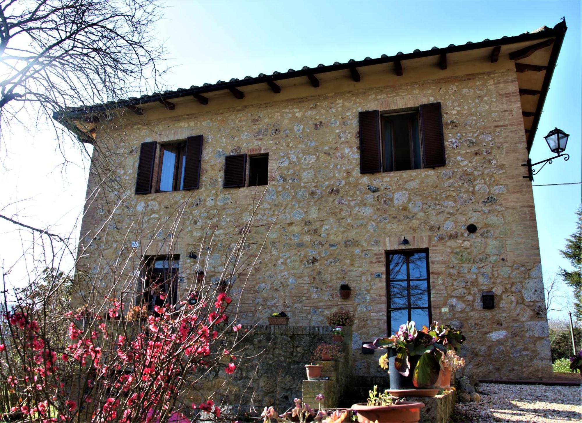 Appartamento CASALE e GIARDINO a 10 minuti da SIENA Sovicille Camera foto